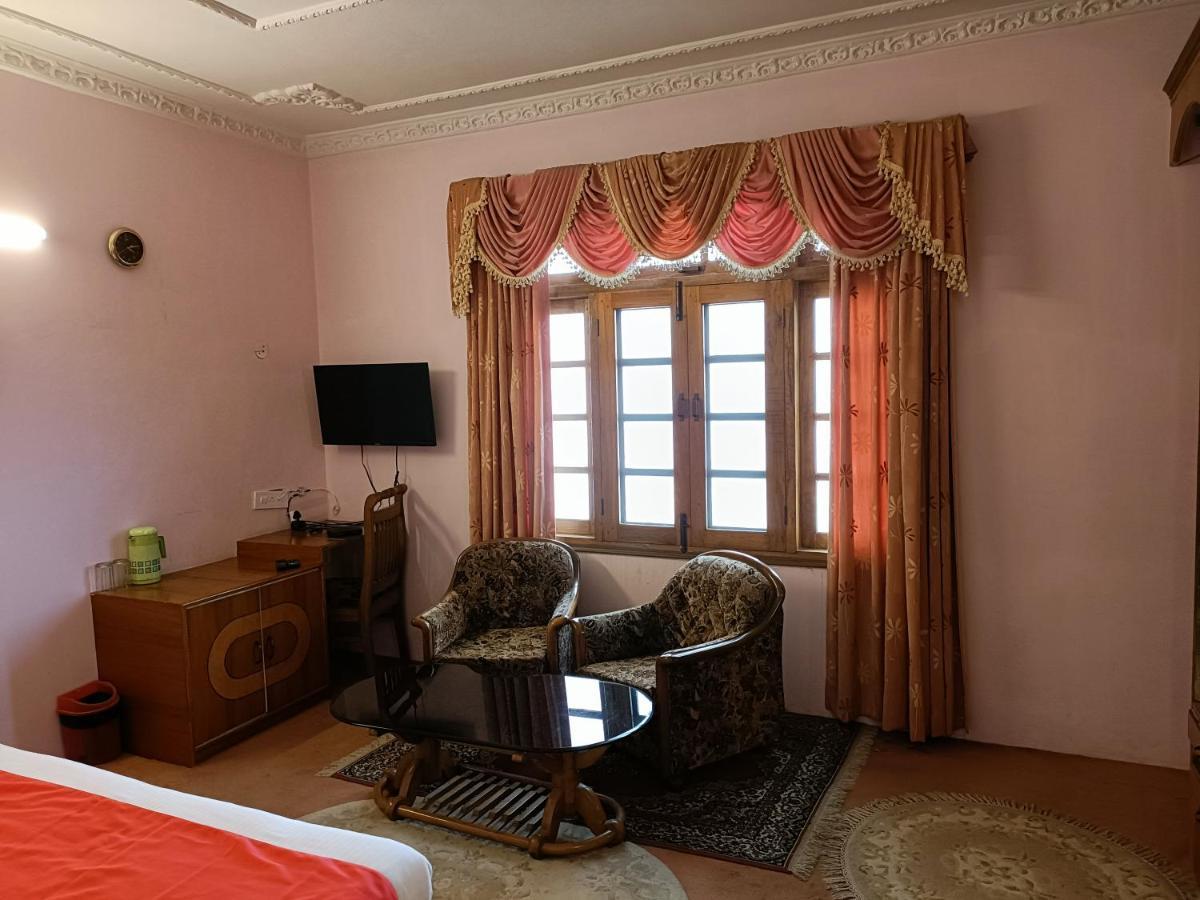 Oakwood Hotels Чейл Экстерьер фото